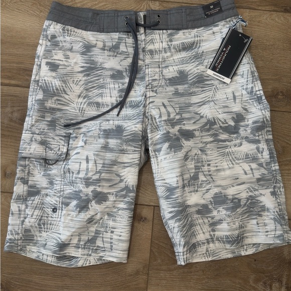 NWT MENS ROUNDTREE & YORK Gray Patterned Men's Swim Shorts - Picture 1 of 6